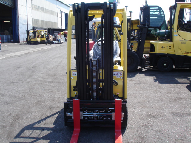 CHARIOT ELEVATEUR HYSTER